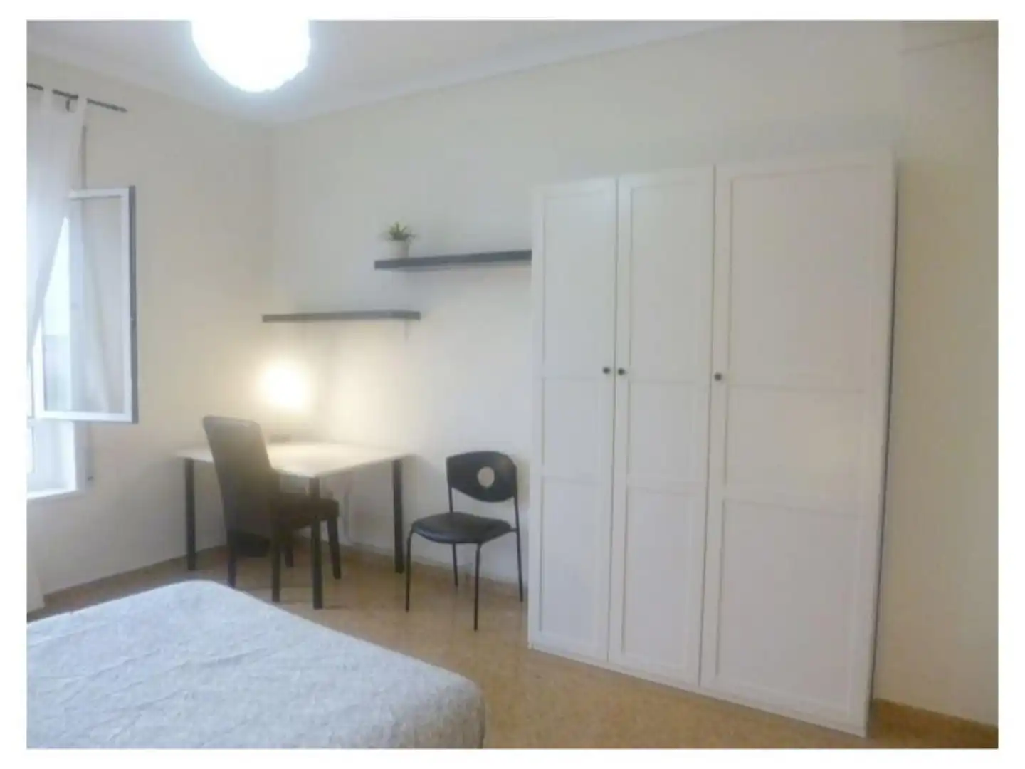 Room in Calle de Juan XXIII, 1, Barrio del Ave Room in Calle de Juan XXIII, 1, Barrio del Ave