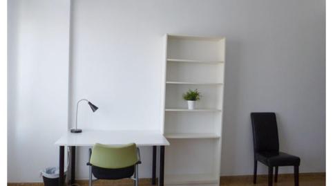 Flat for share in Calle de Juan XXIII, 1, Barrio del Ave, Zaragoza Capital - image 4 Photo 4 of Flat for share in Calle de Juan XXIII, 1, Barrio del Ave, Zaragoza Capital