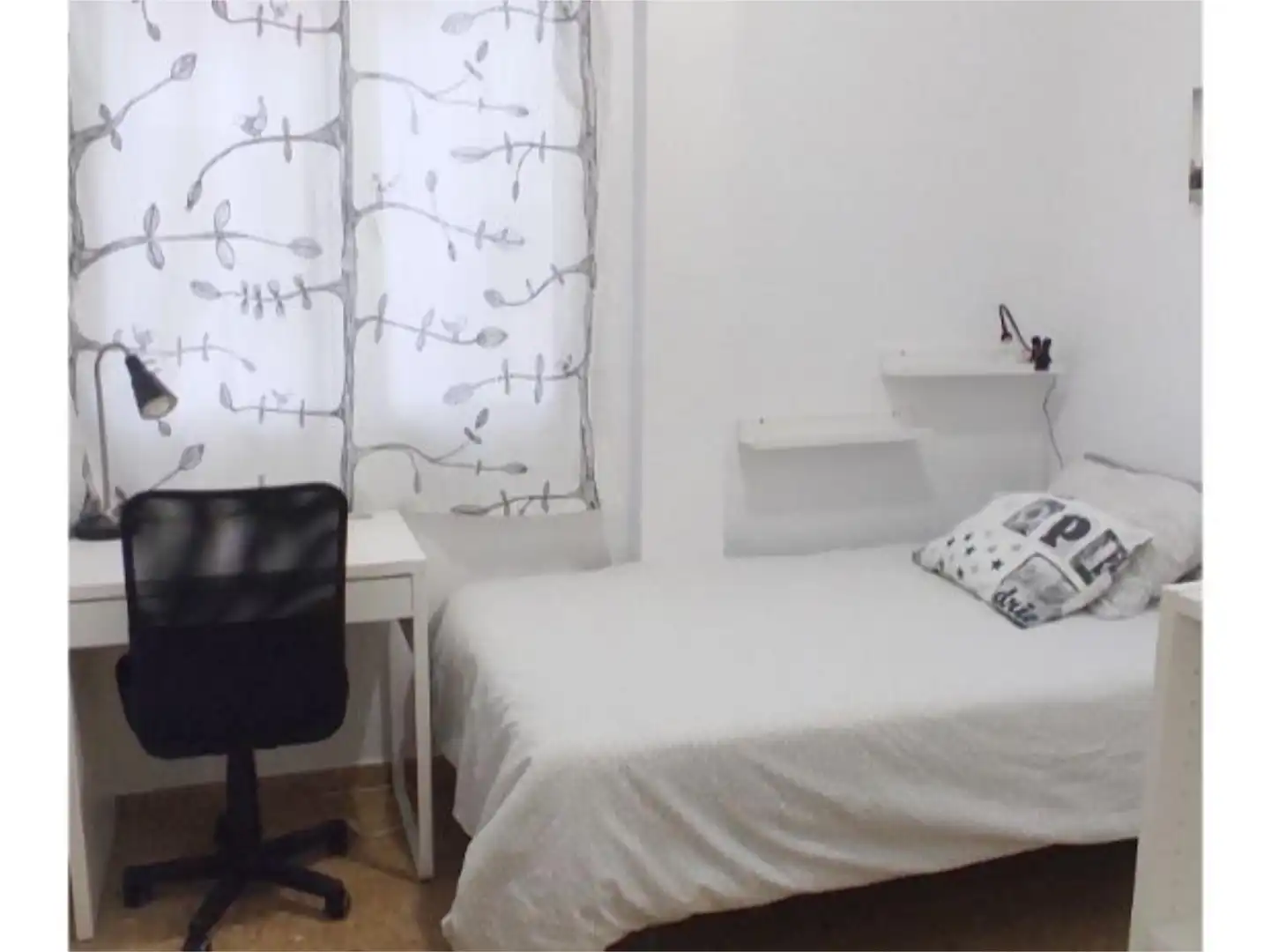 Room in Calle de Juan XXIII, 1, Barrio del Ave Room in Calle de Juan XXIII, 1, Barrio del Ave