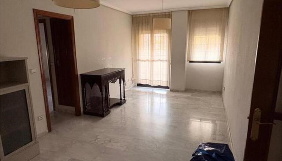 Flat for sale in Tablero Bajo - Arruzafilla, Córdoba - image 1 Photo 1 of Flat for sale in Tablero Bajo - Arruzafilla, Córdoba