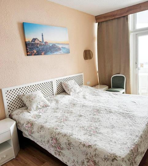 Apartment to rent in Tf-316, 21, Playa Jardín, Santa Cruz de Tenerife - image 2 Photo 2 of Apartment to rent in Tf-316, 21, Playa Jardín, Santa Cruz de Tenerife