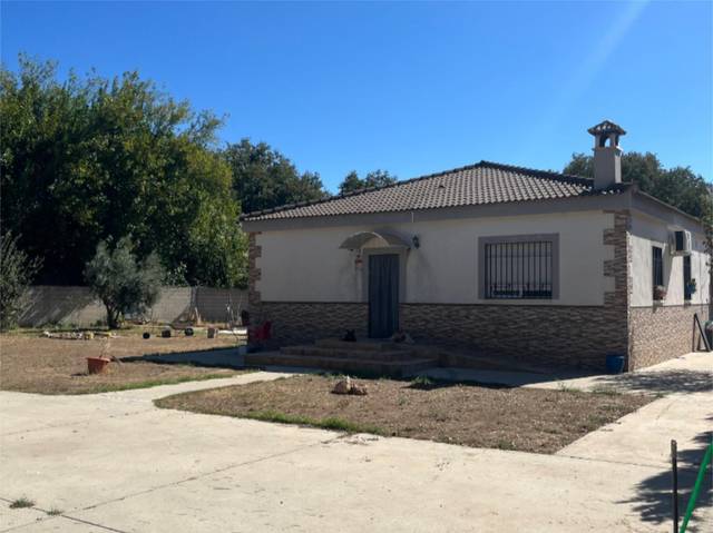 Casa-chalet en Venta en Calle Guadarroman, 124 en Almodóvar del Río