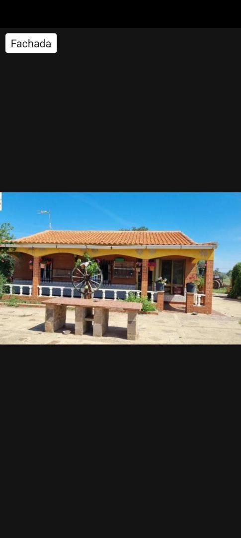Casa o xalet en venda en Argamasilla de Calatrava amb Aire condicionat, Terrassa i Piscina