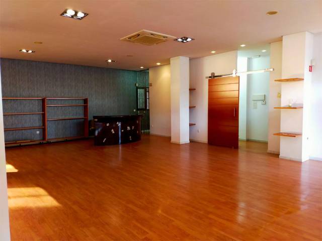 Local comercial en Venta en Carrer de Churruca, 22 en Nuevo Centro
