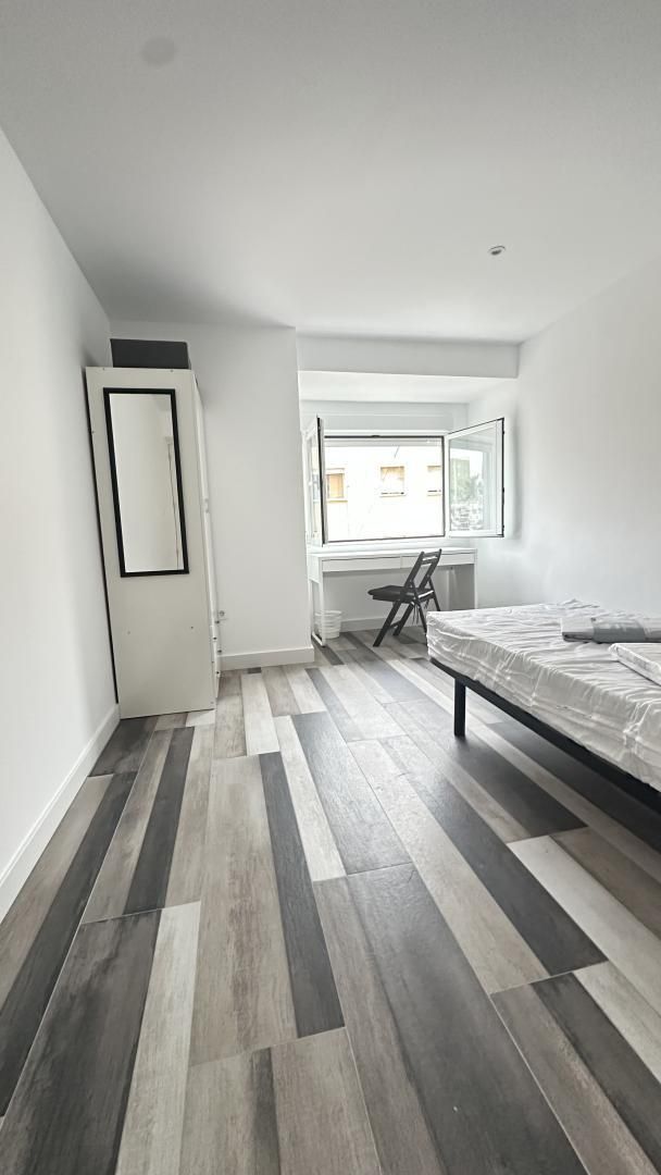 Bedroom of Study to share in Alzira  with Furnished