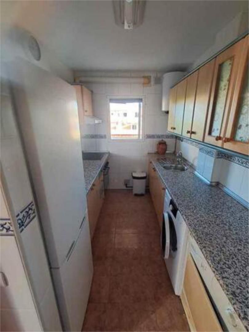 Cocina de Piso de alquiler en  Almería Capital con Calefacción, Terraza y Piscina