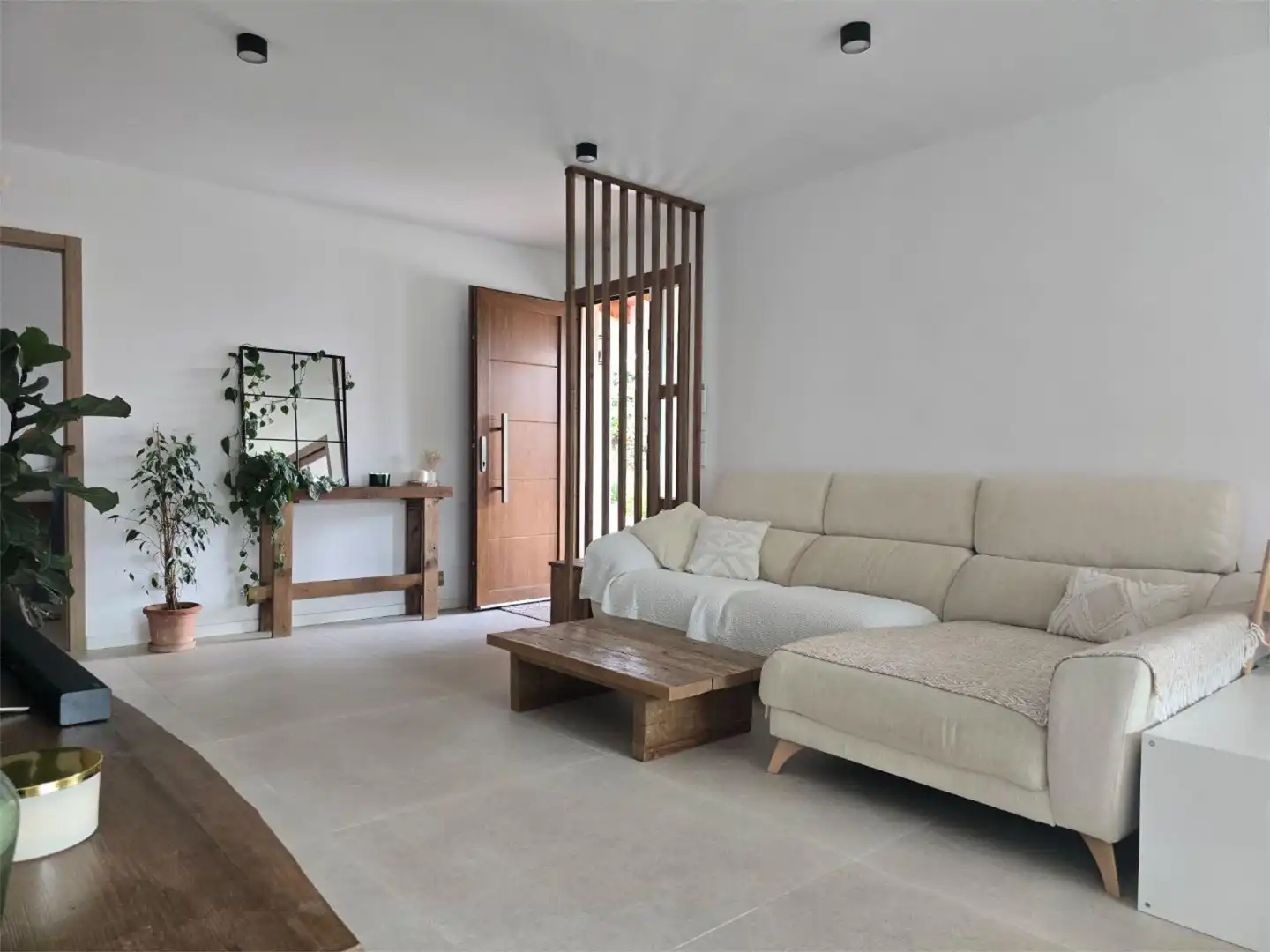Houses for sale in Es Garrovers Living room of Houses for sale in Marratxí with Air Conditioner, Terrace and Swimming Pool