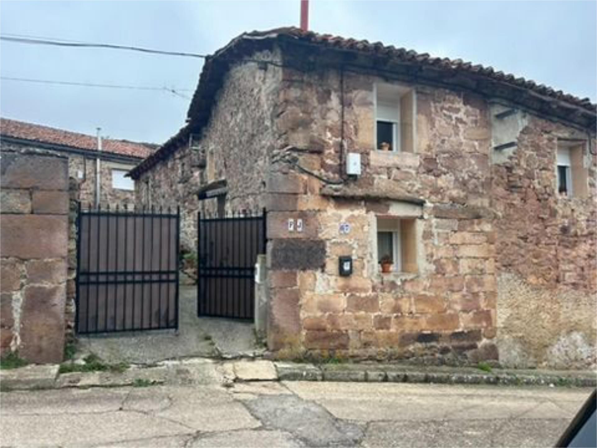 Außenansicht von Wohnung zum verkauf in Brañosera mit Heizung, Parkett und Möbliert