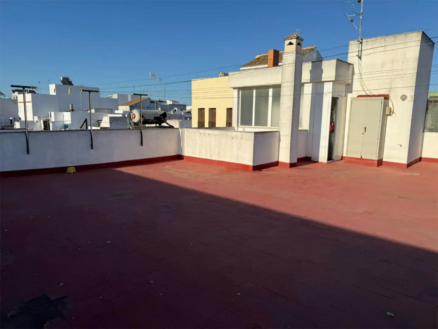 Wohnung zum Verkauf in Calle Larga, 142, La Puebla del Río Terrasse von Wohnung zum Verkauf in La Puebla del Río mit Abstellraum