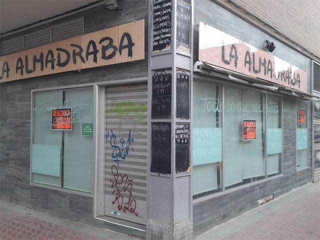 Local comercial en Alquiler en Calle de Flora Tristán, 7 en Grancasa