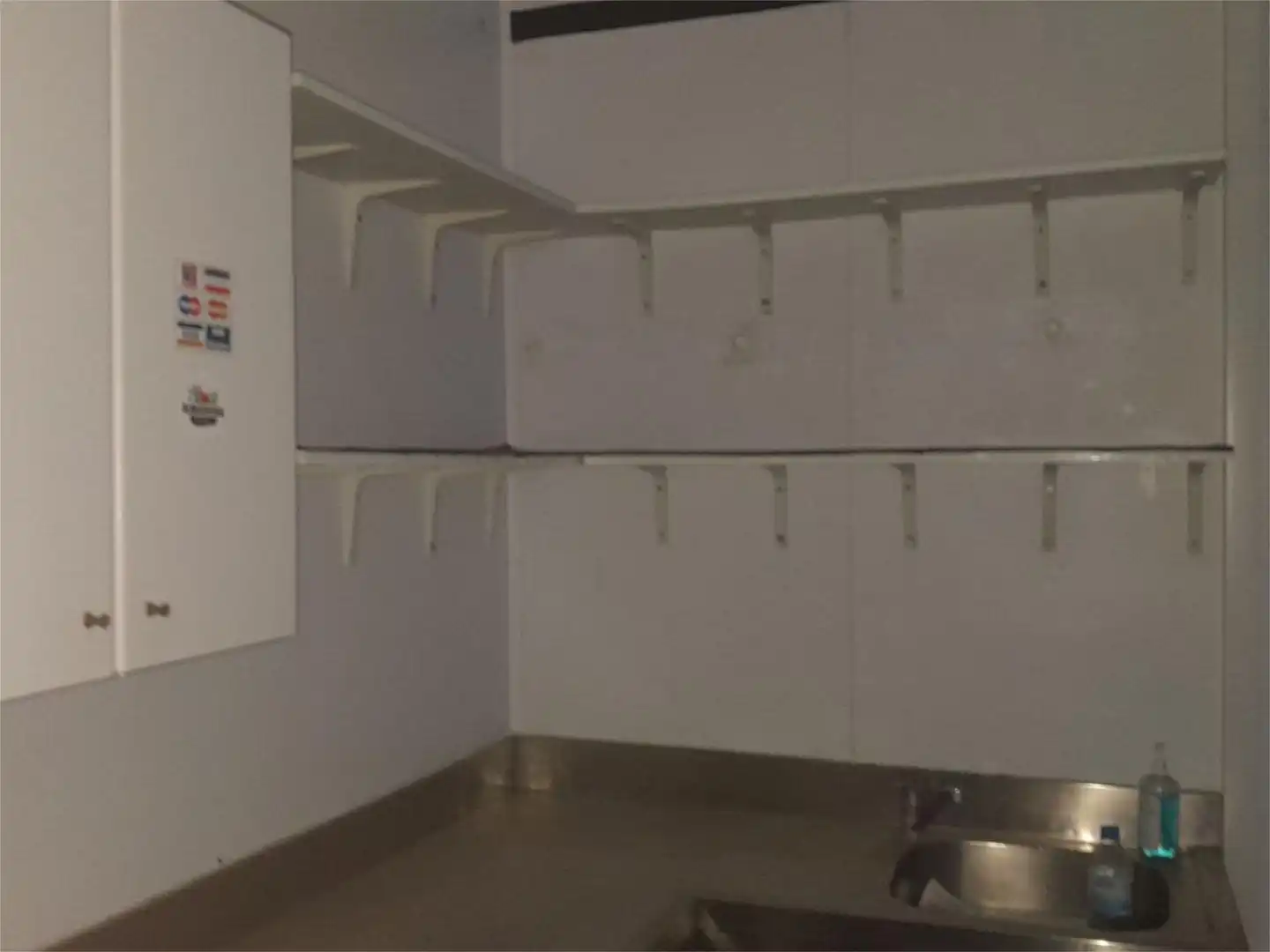 Cuina de Local de lloguer en Zaragoza amb Aire condicionat
