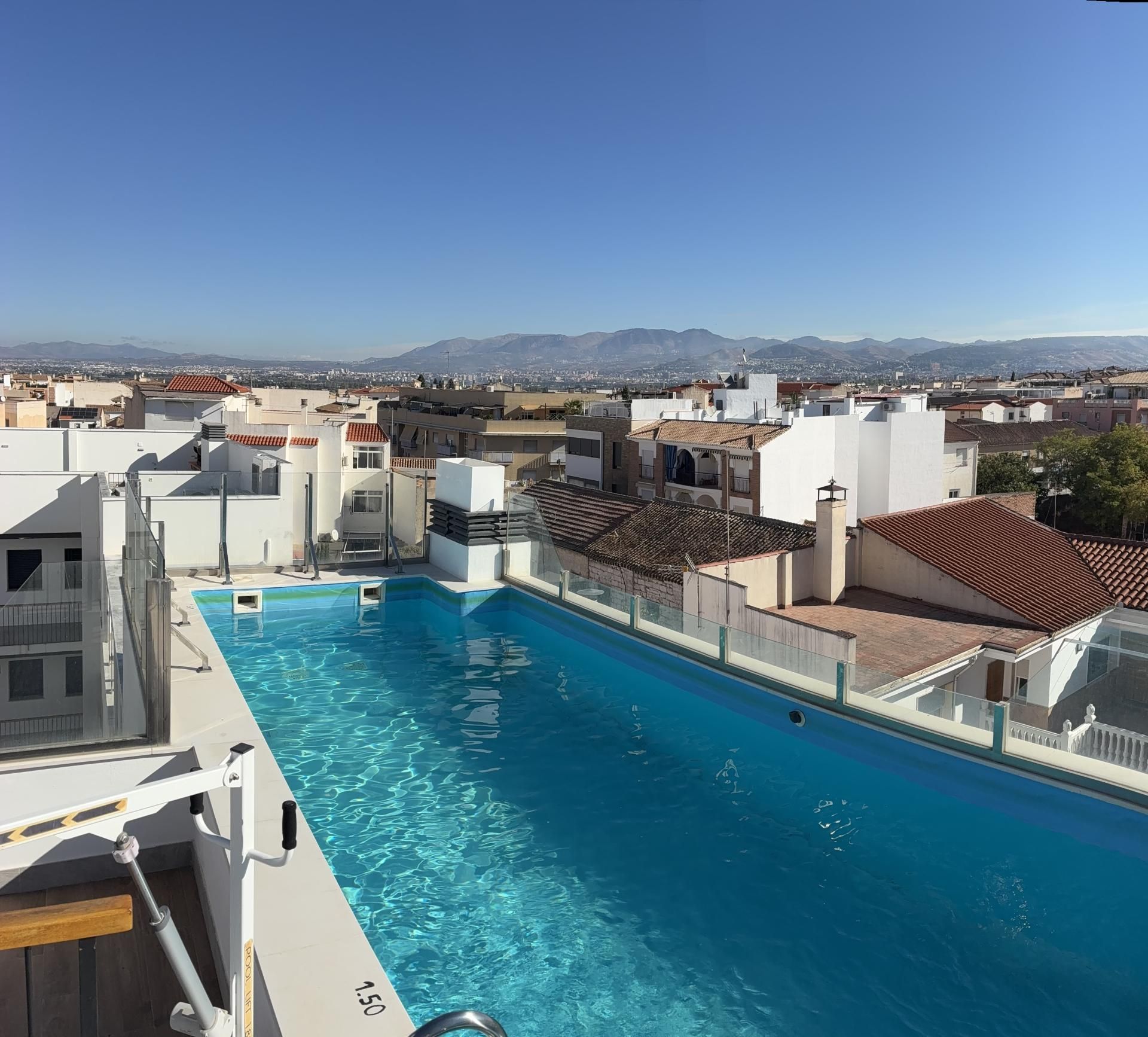 Flat for sale in Calle Adolfo Suárez, 5, Parque de San Roque Swimming pool of Flat for sale in Churriana de la Vega with Air Conditioner, Terrace and Swimming Pool