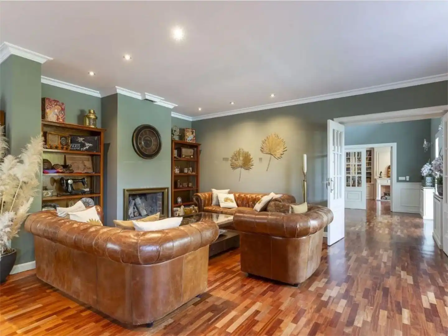 Piso en venta en Villafranca del Castillo Sala de estar de Piso en venta en Villanueva de la Cañada con Aire acondicionado, Calefacción y Jardín privado
