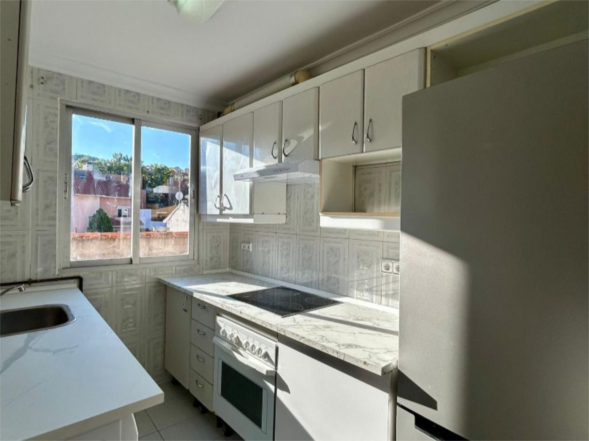 Kitchen of Flat to rent in Aranjuez  with Air Conditioner