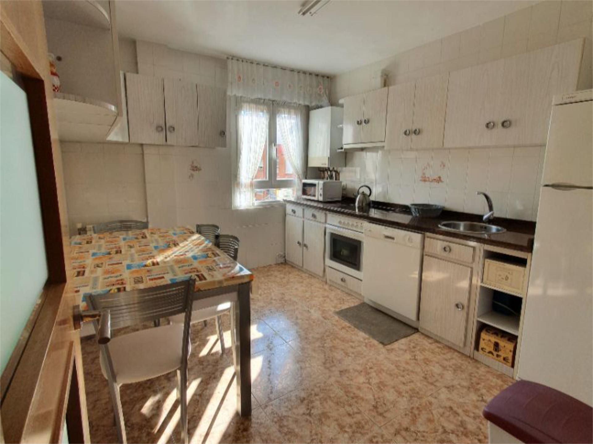 Kitchen of Flat for sale in León Capital 