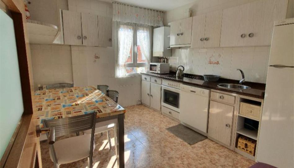 Photo 1 of Flat for sale in Calle Catoute, 6, La Asunción - La Inmaculada, León