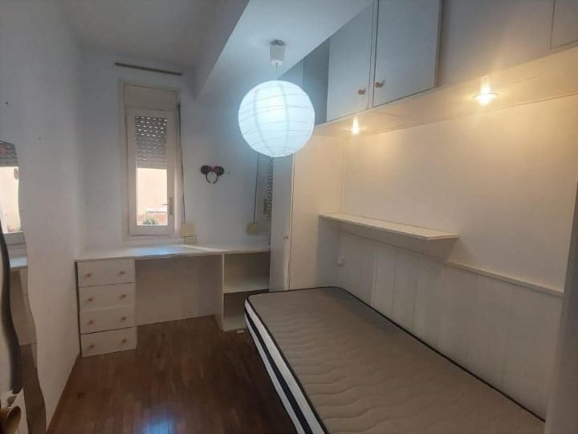 Bedroom of Flat to share in Badalona  with Parquet flooring, Terrace and Furnished