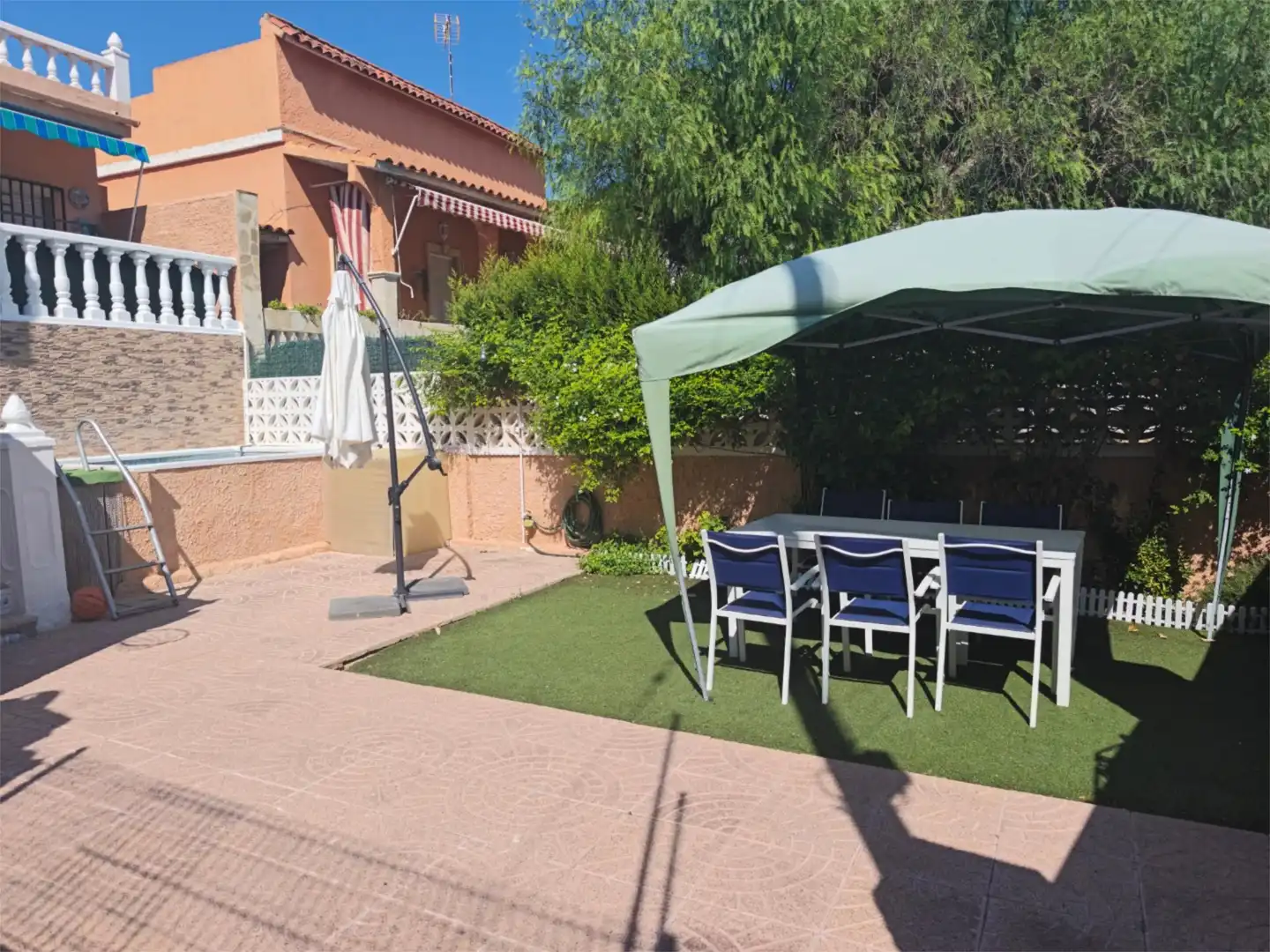 Casa o chalet en venta en Calle Maestro Granados, 18, El Vedat - Santa Apolonia Terraza de Casa o chalet en venta en Torrent con Aire acondicionado, Amueblado y Horno