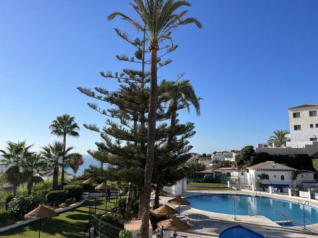 Casa-chalet en Alquiler en Calle Angelines, 23 en Chaparil - Torrecilla - Punta Lara