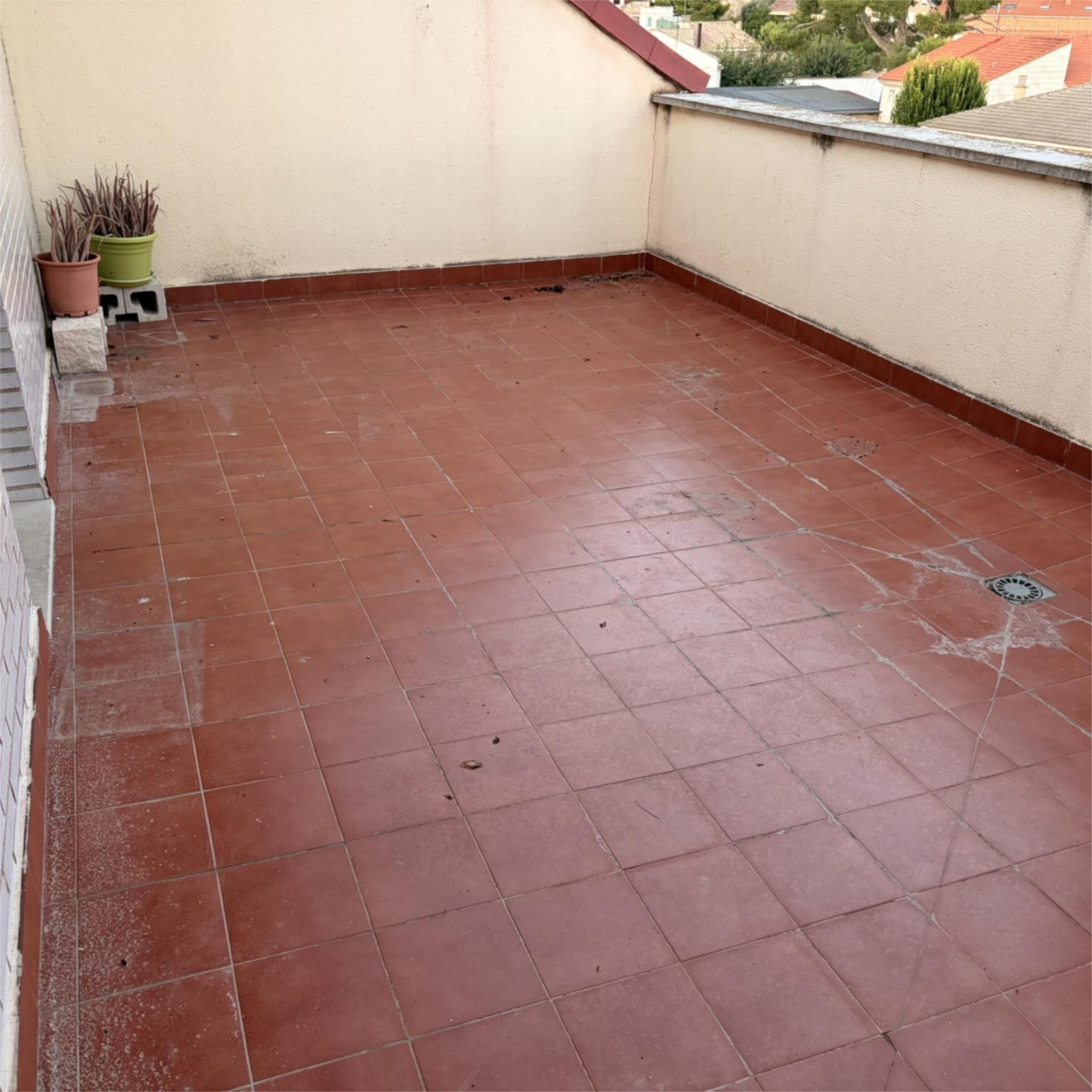 Terrassa de Pis de lloguer en La Puebla de Alfindén amb Calefacció, Parquet i Terrassa