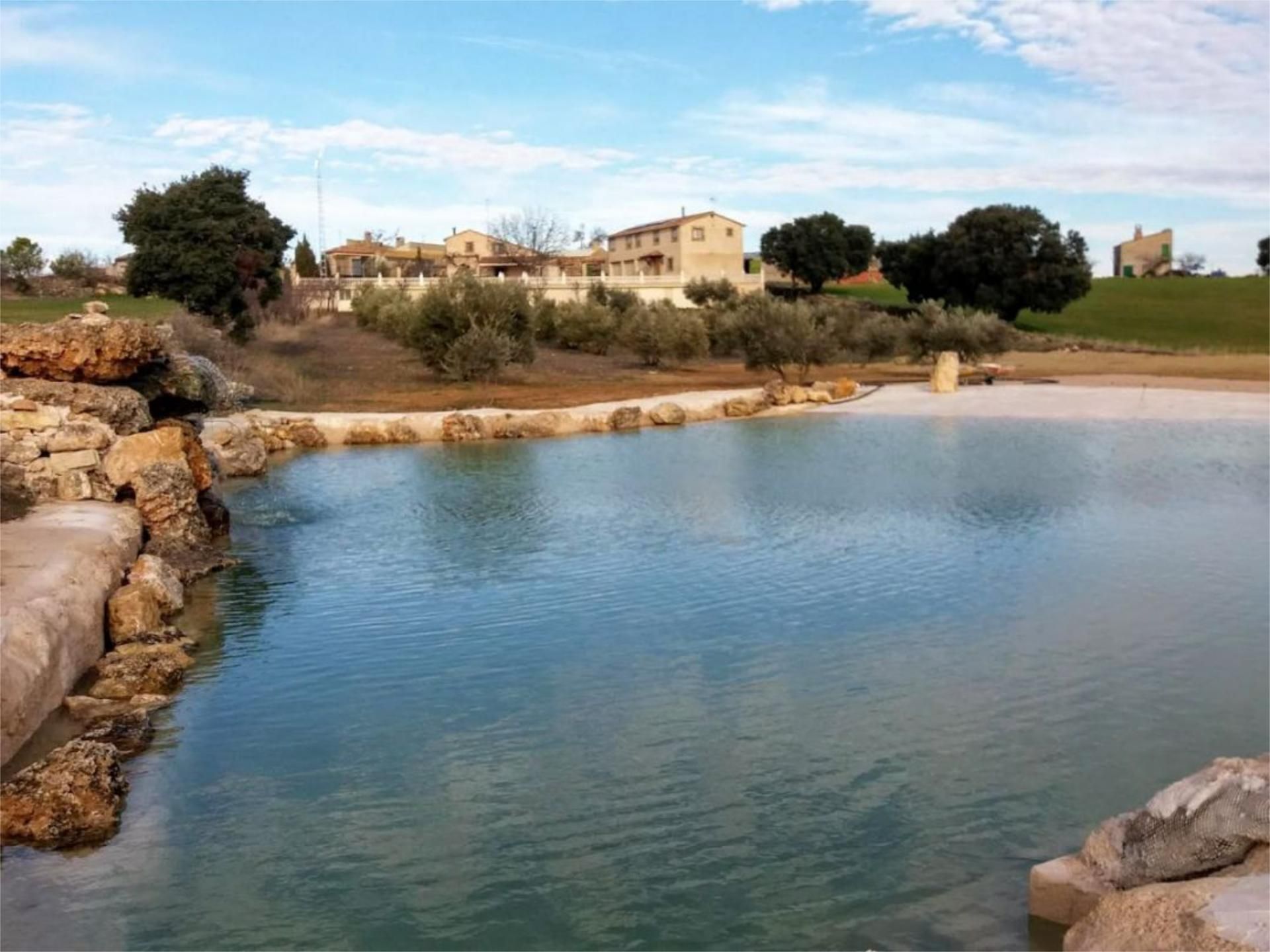 Schwimmbecken von Country house zum verkauf in Munera mit Klimaanlage, Heizung und Privatgarten
