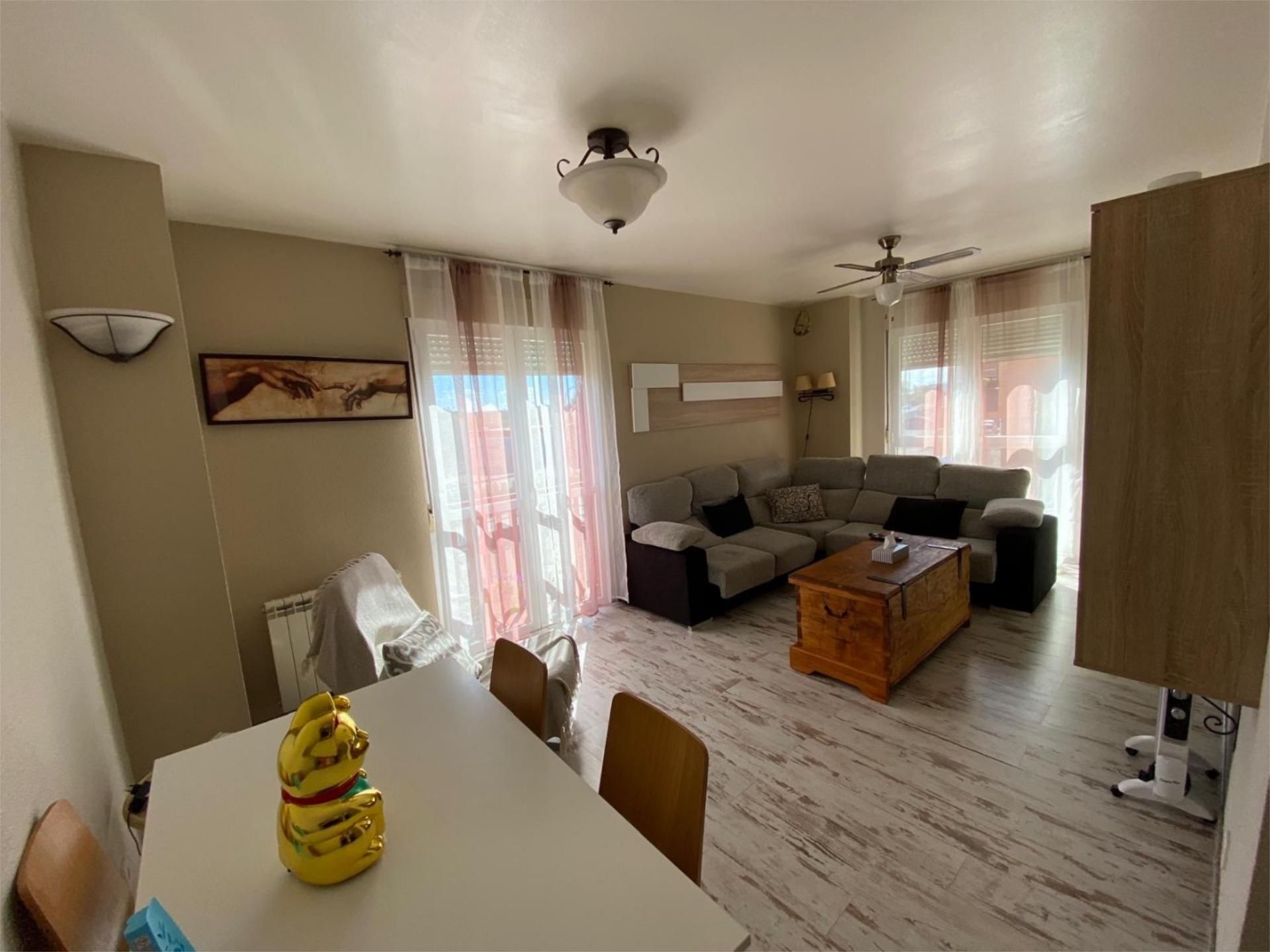 Living room of Flat for sale in Villaquilambre  with Terrace and Balcony