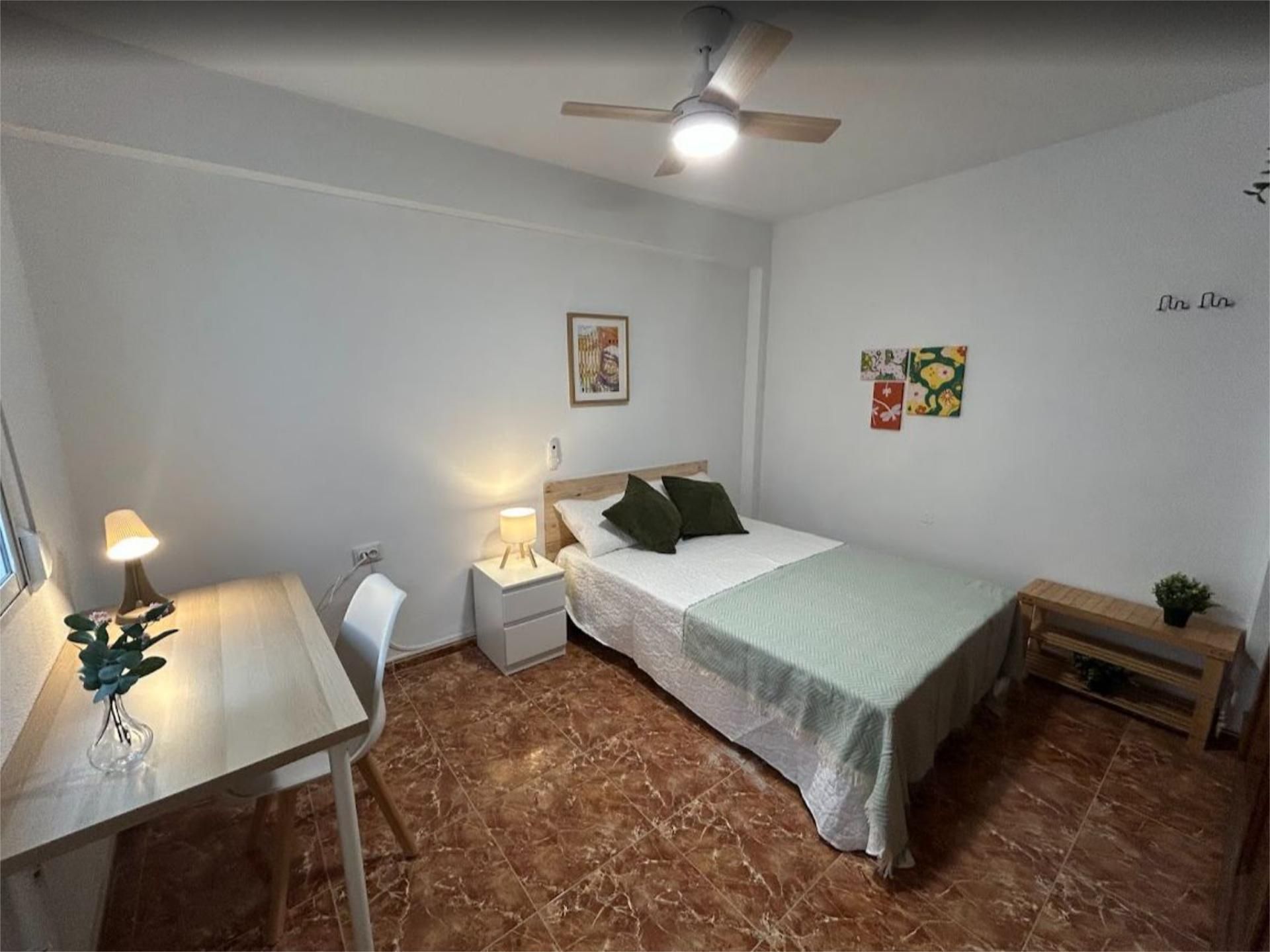 Dormitori de Apartament per a compartir en Alcàsser amb Calefacció i Moblat