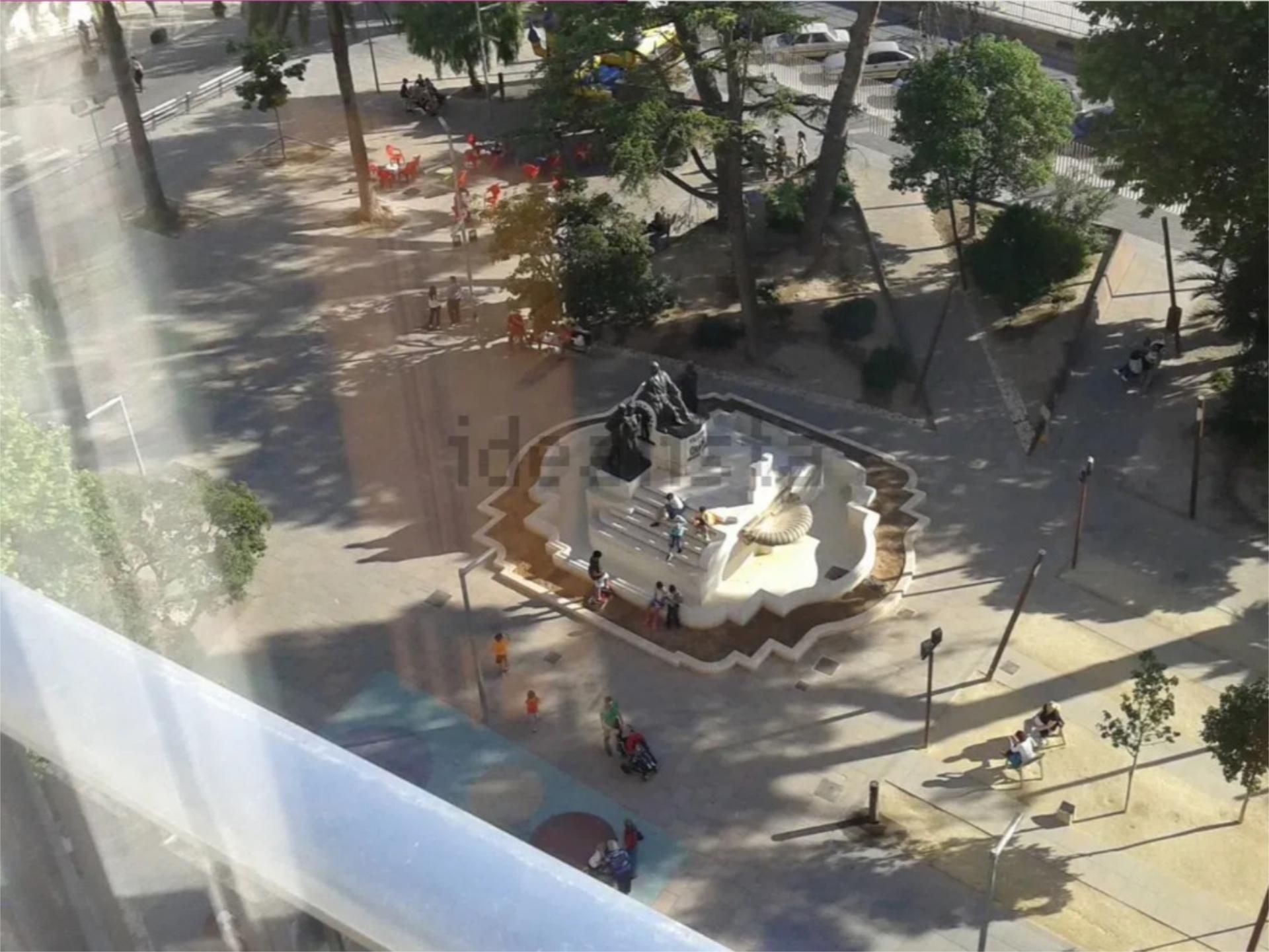 Vista exterior de Pis en venda en Villena amb Aire condicionat, Calefacció i Jardí privat