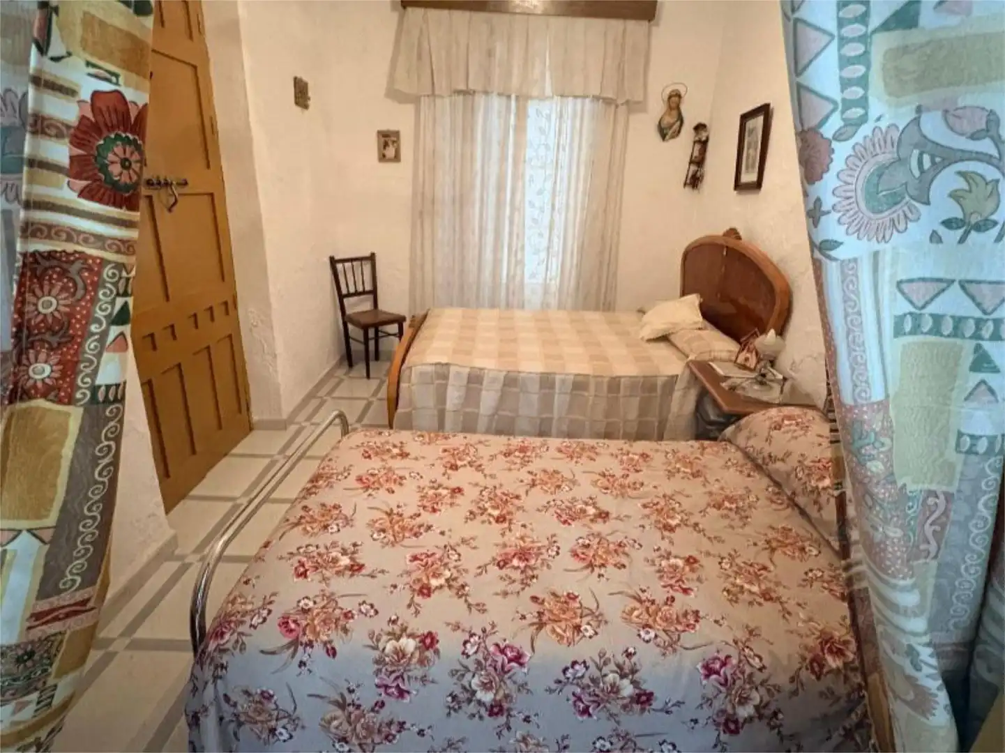 Casa adosada en venta en Calle San Francisco, 2, Fuentes de León Habitación de Casa adosada en venta en Fuentes de León con Terraza, Amueblado y Balcón