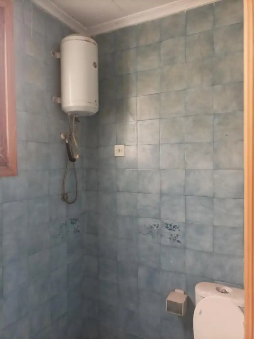 Baño de Garaje en venta en Elda