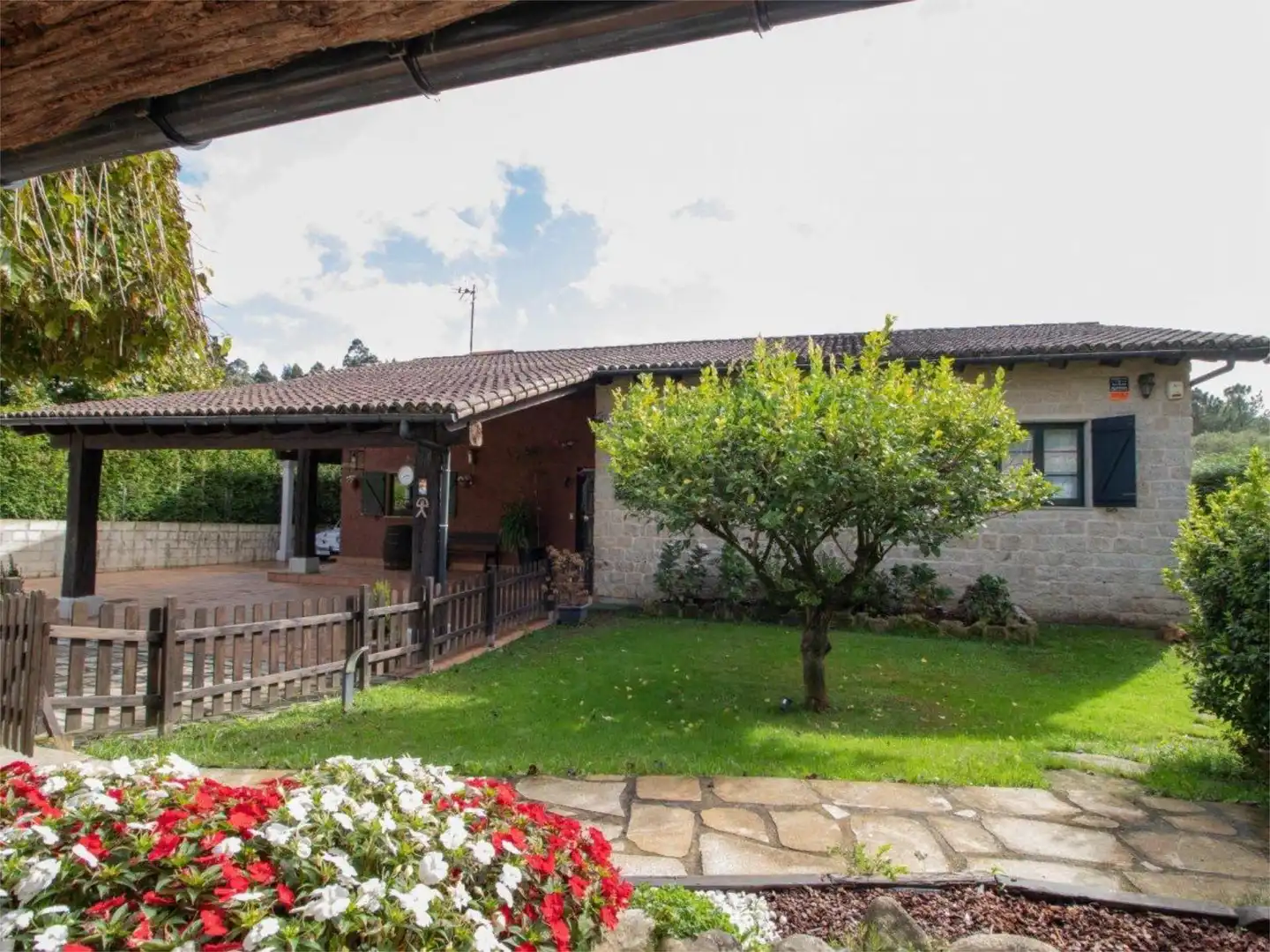 Casa o chalet en venta en Aldea Guimarans, 53, Bugallido Jardín de Casa o chalet en venta en Ames con Terraza, Piscina y Balcón