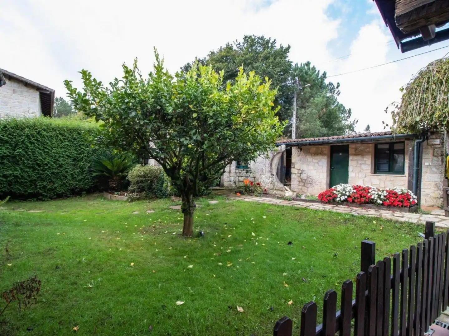 Casa o chalet en venta en Aldea Guimarans, 53, Bugallido Jardín de Casa o chalet en venta en Ames con Terraza, Piscina y Balcón