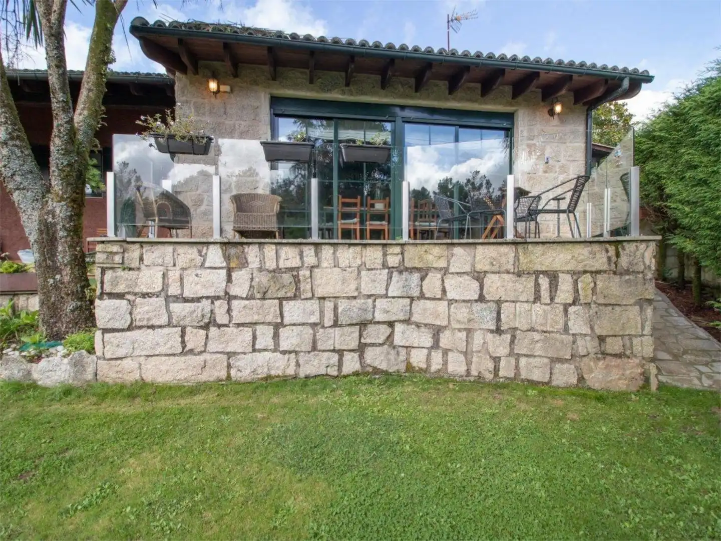 Casa o chalet en venta en Aldea Guimarans, 53, Bugallido Terraza de Casa o chalet en venta en Ames con Terraza, Piscina y Balcón