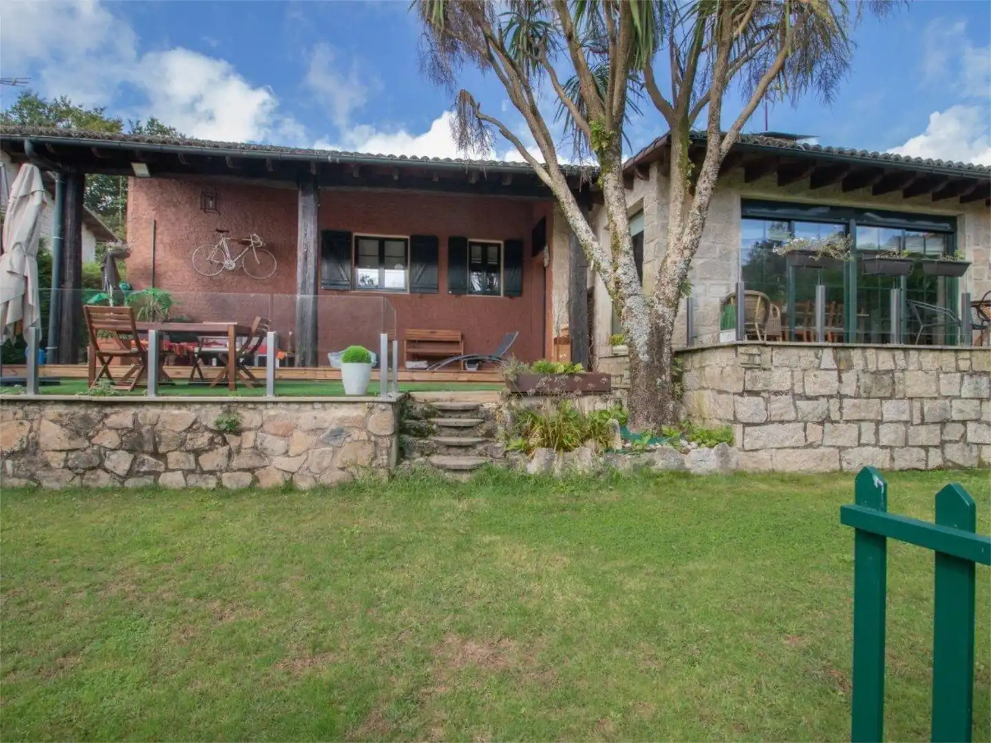 Casa o chalet en venta en Aldea Guimarans, 53, Bugallido Jardín de Casa o chalet en venta en Ames con Terraza, Piscina y Balcón