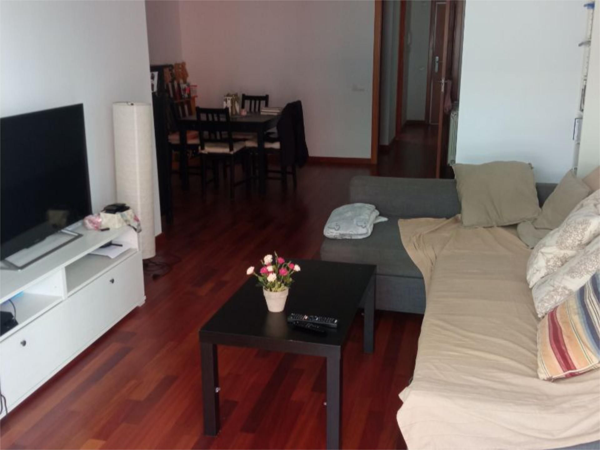 Sala d'estar de Pis en venda en Montcada i Reixac amb Aire condicionat, Calefacció i Parquet