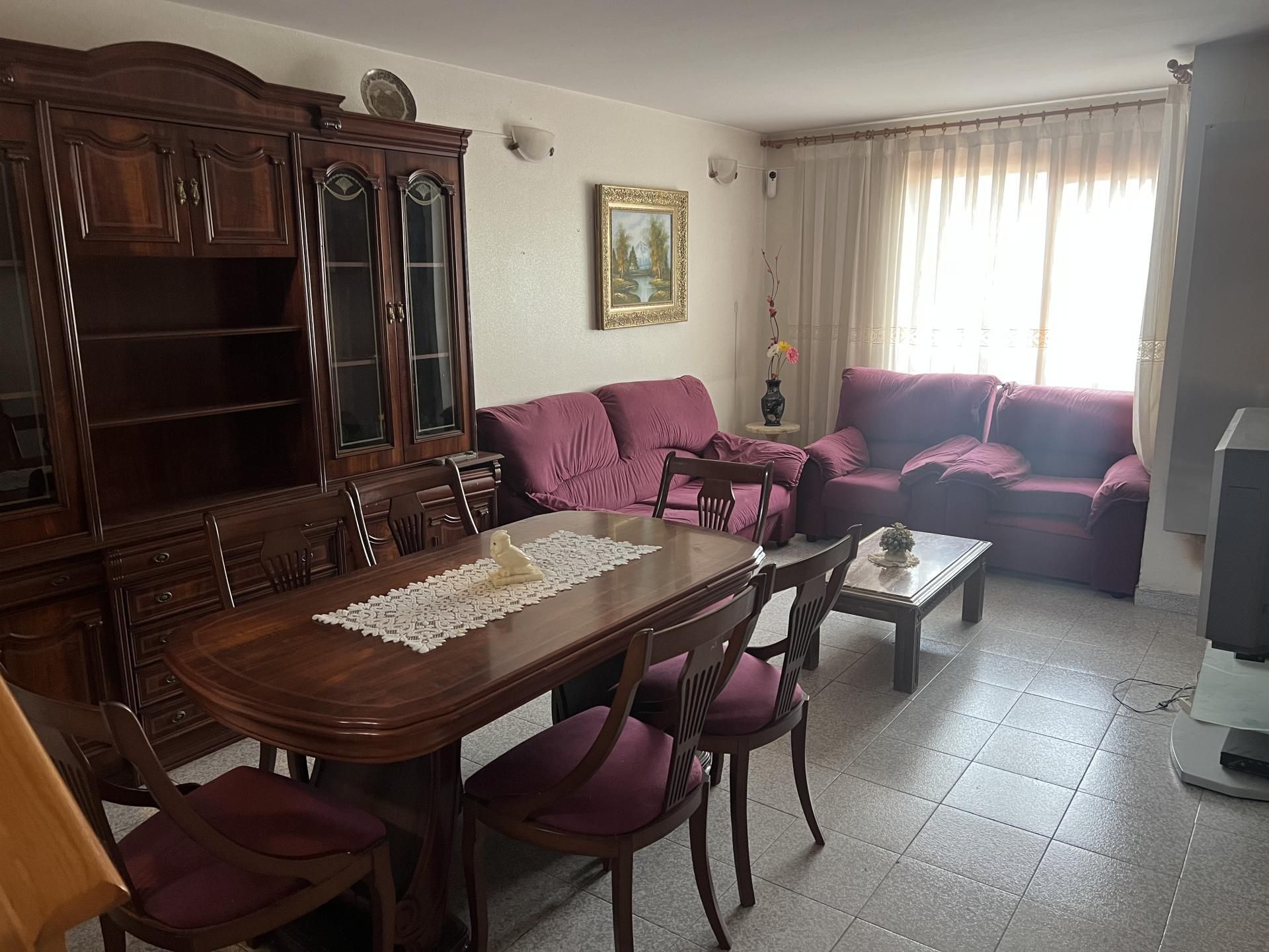 Sala d'estar de Casa adosada en venda en Vinaixa amb Terrassa i Balcó