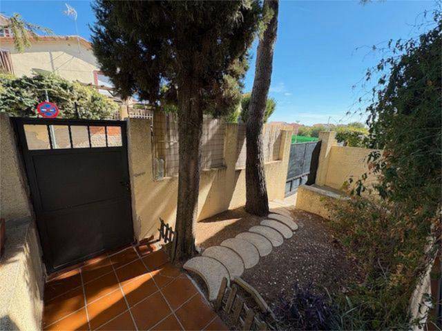 Casa adosada en Venta en Lominchar