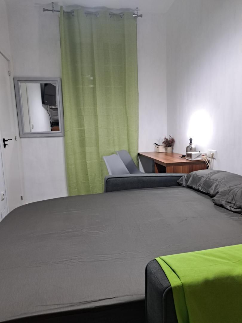 Planta baixa per a compartir a Calle Andrómeda, 22, Florida Baja Dormitori de Planta baixa per a compartir en Alicante / Alacant amb Aire condicionat, Calefacció i Moblat