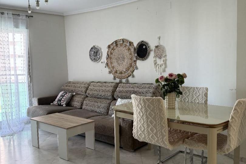 Foto 1 de Pis de lloguer a Avinguda Mestral, 5, Las Azaleas - Alkadir, Alicante