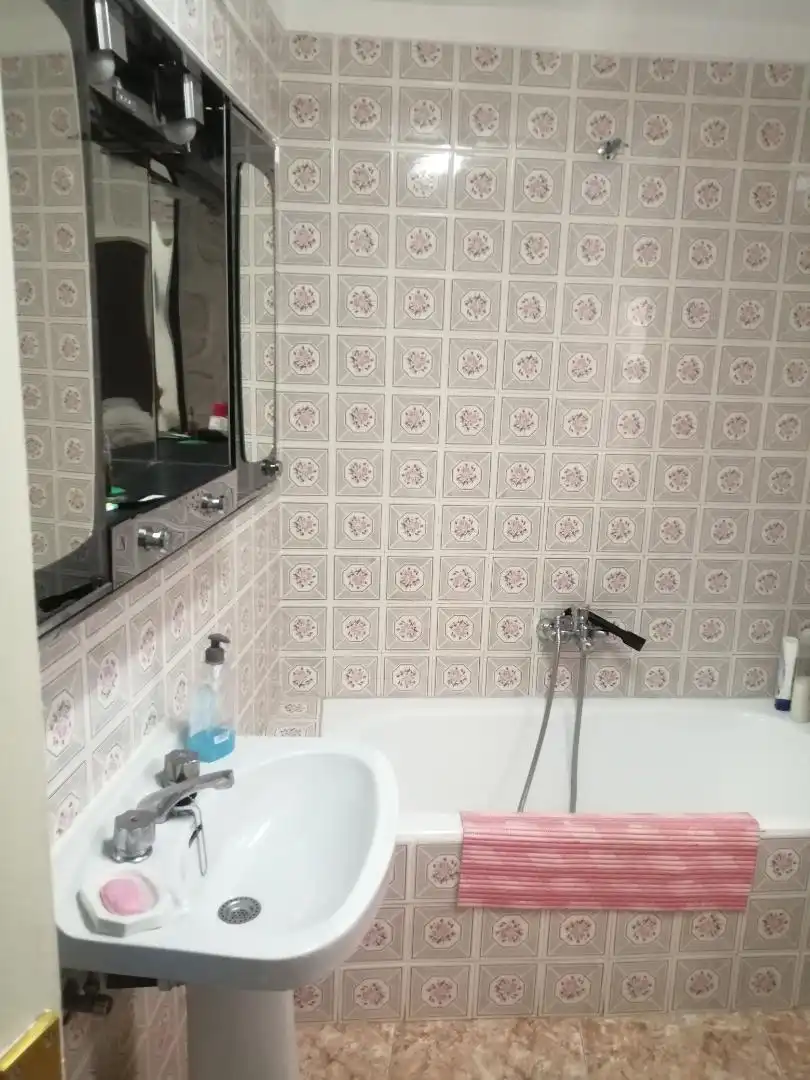 Casa adosada en venda a Calle de las Vistillas, 26, Palenzuela Bany de Casa adosada en venda en Palenzuela amb Jardí privat, Traster i Moblat