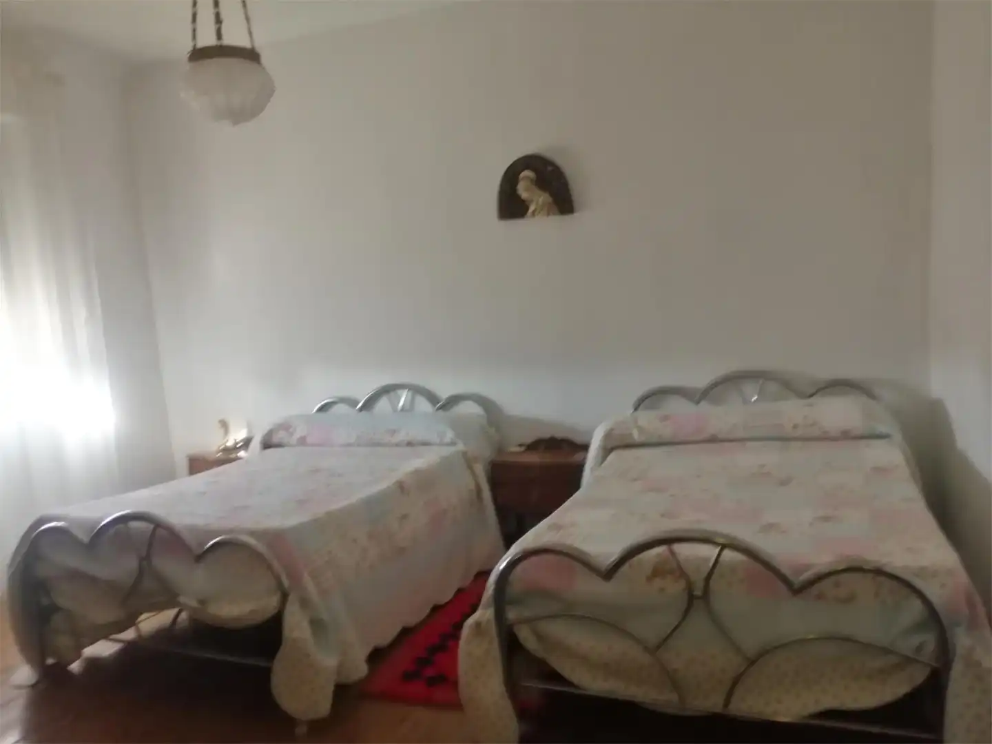 Casa adosada en venda a Calle de las Vistillas, 26, Palenzuela Dormitori de Casa adosada en venda en Palenzuela amb Jardí privat, Traster i Moblat