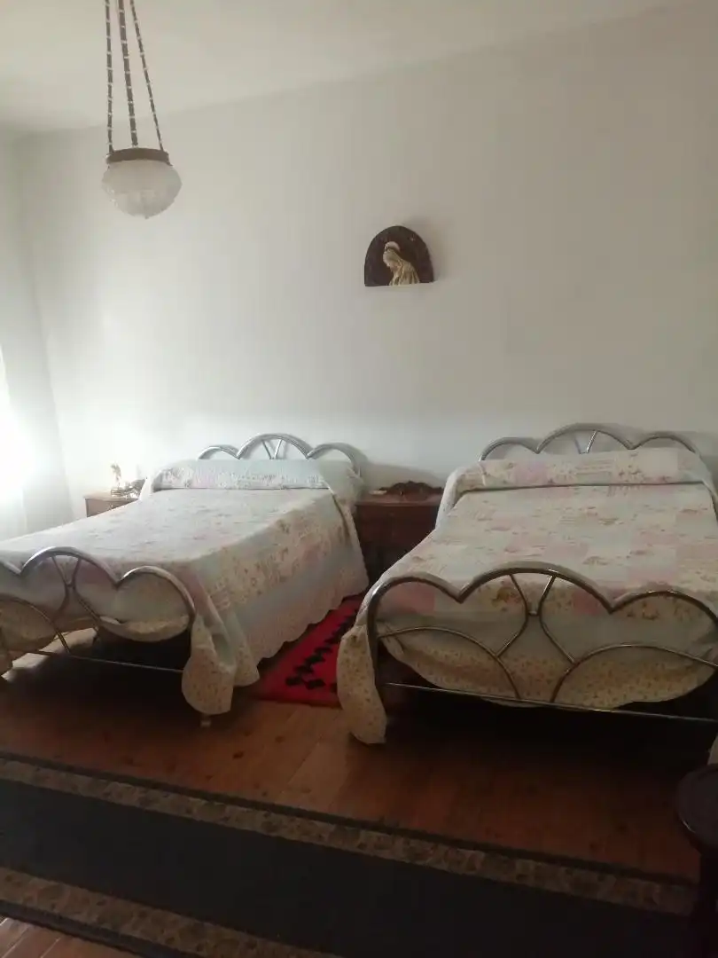 Casa adosada en venda a Calle de las Vistillas, 26, Palenzuela Dormitori de Casa adosada en venda en Palenzuela amb Jardí privat, Traster i Moblat