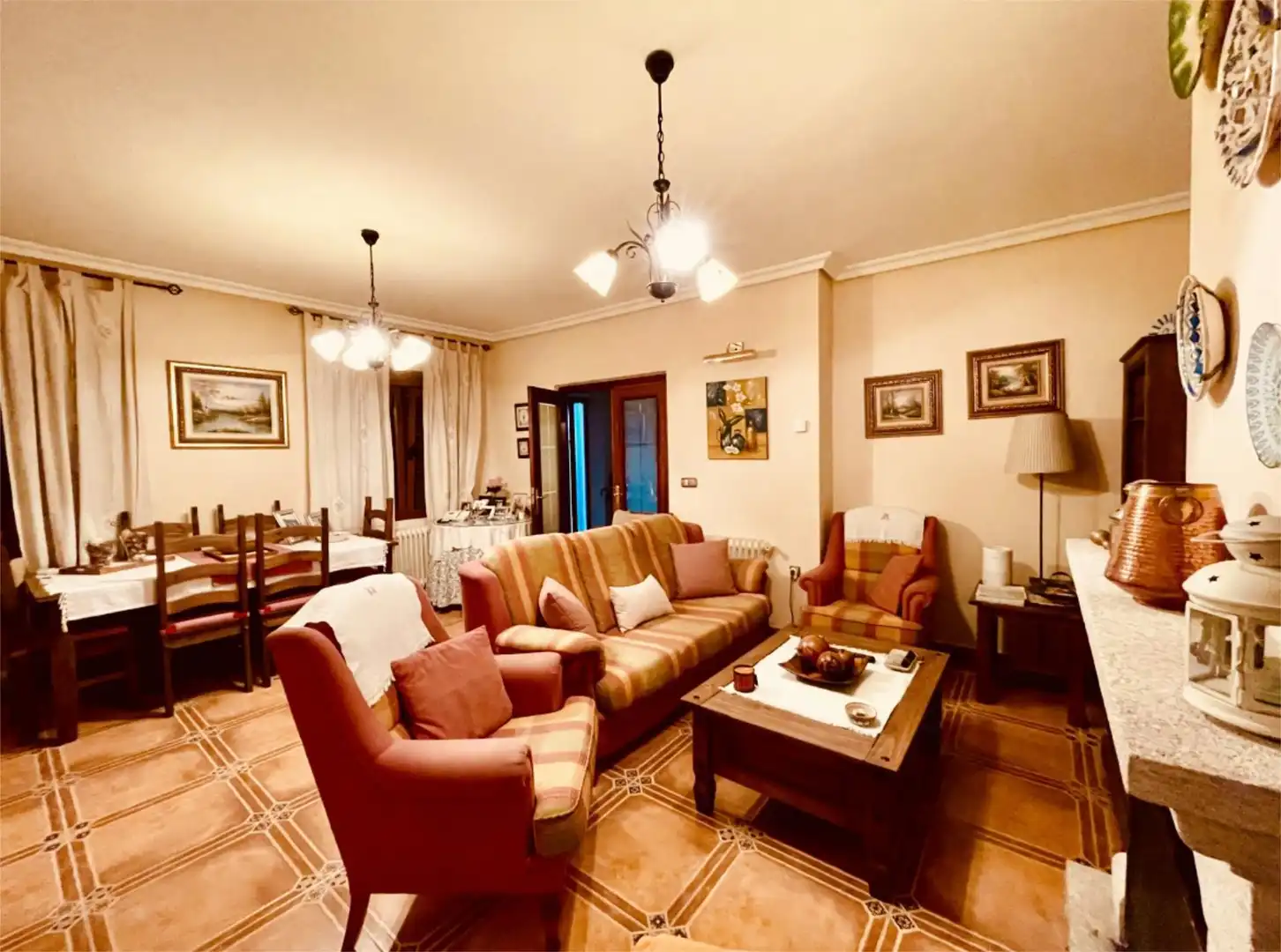 Living room of Houses for sale in Torre de Santa María  with Air Conditioner, Heating and Terrace