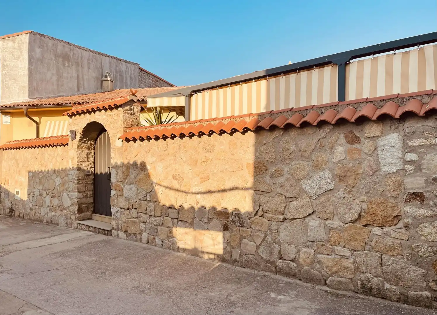 Exterior view of Houses for sale in Torre de Santa María  with Air Conditioner, Heating and Terrace
