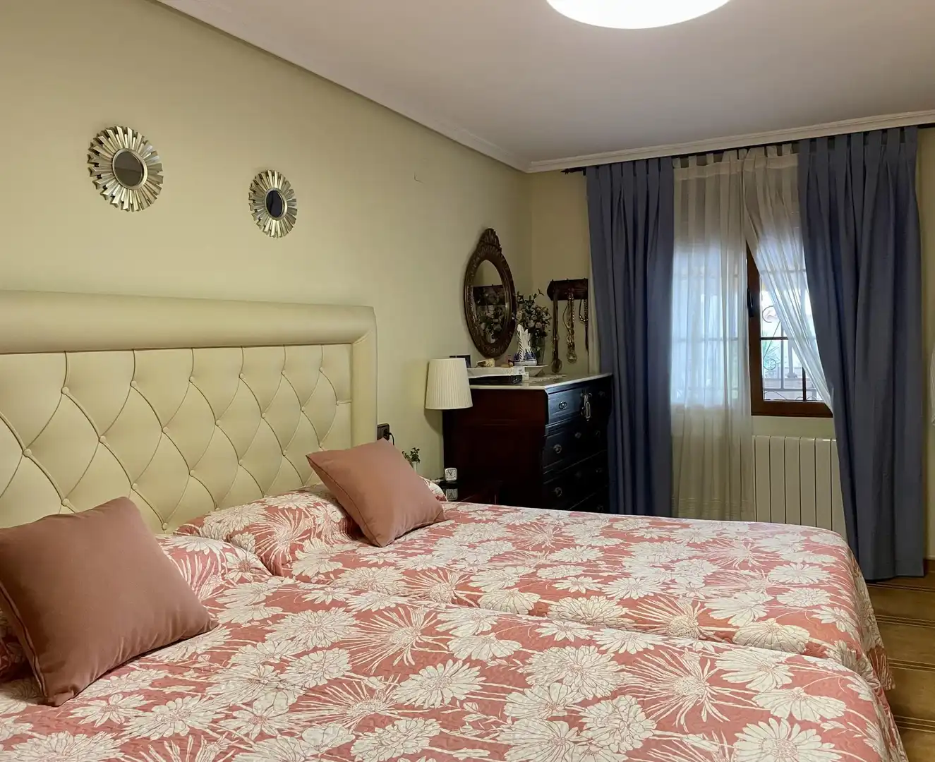 Bedroom of Houses for sale in Torre de Santa María  with Air Conditioner, Heating and Terrace