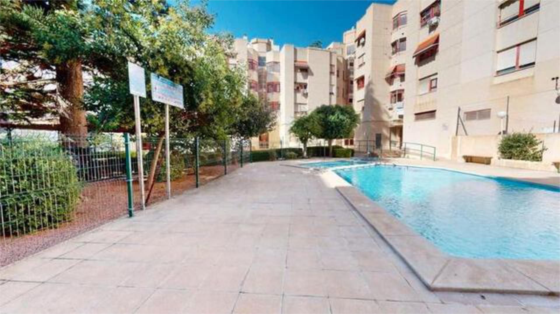 Piscina de Apartament en venda en La Nucia amb Calefacció, Jardí privat i Terrassa