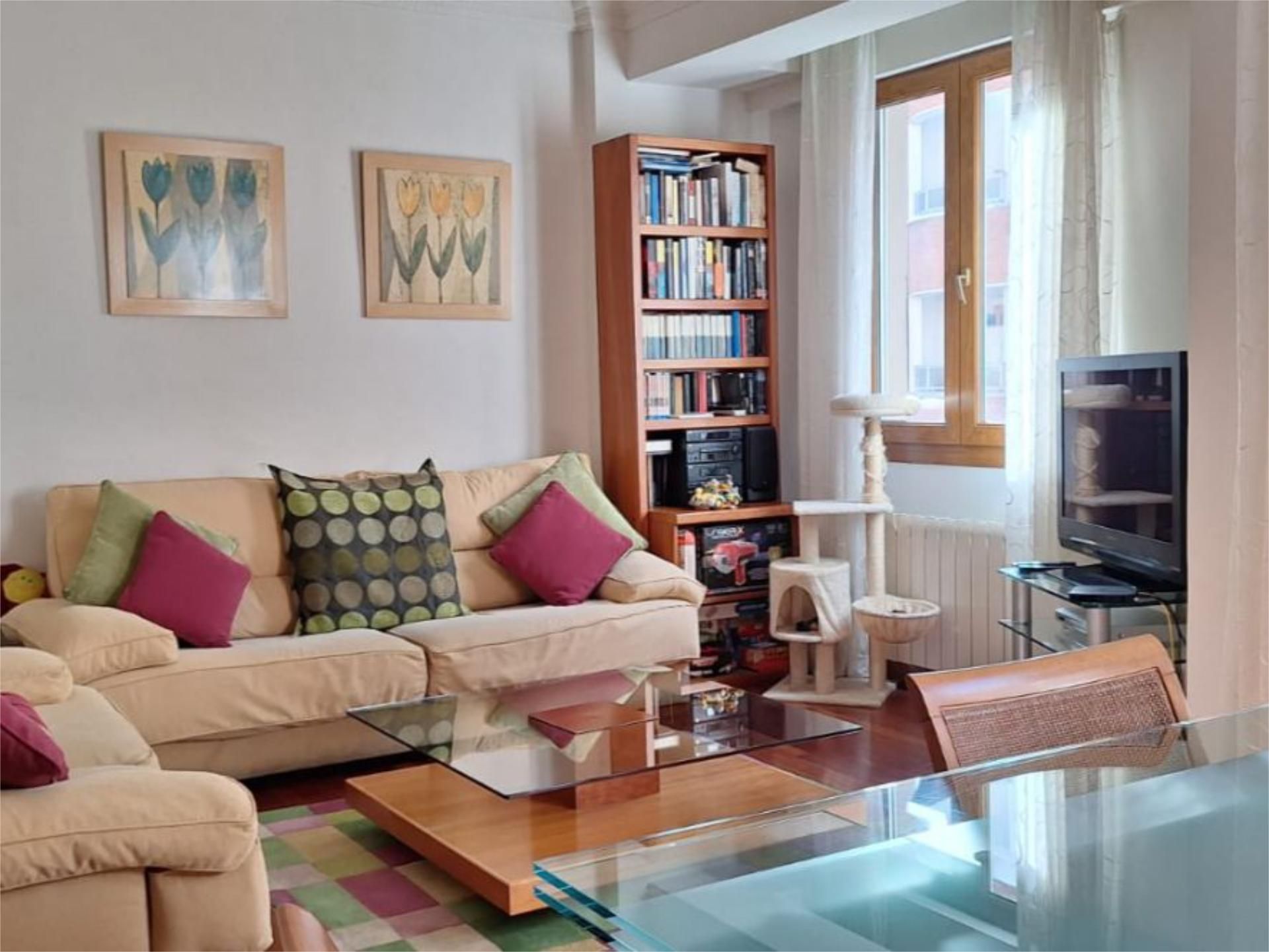 Living room of Flat for sale in Bilbao 