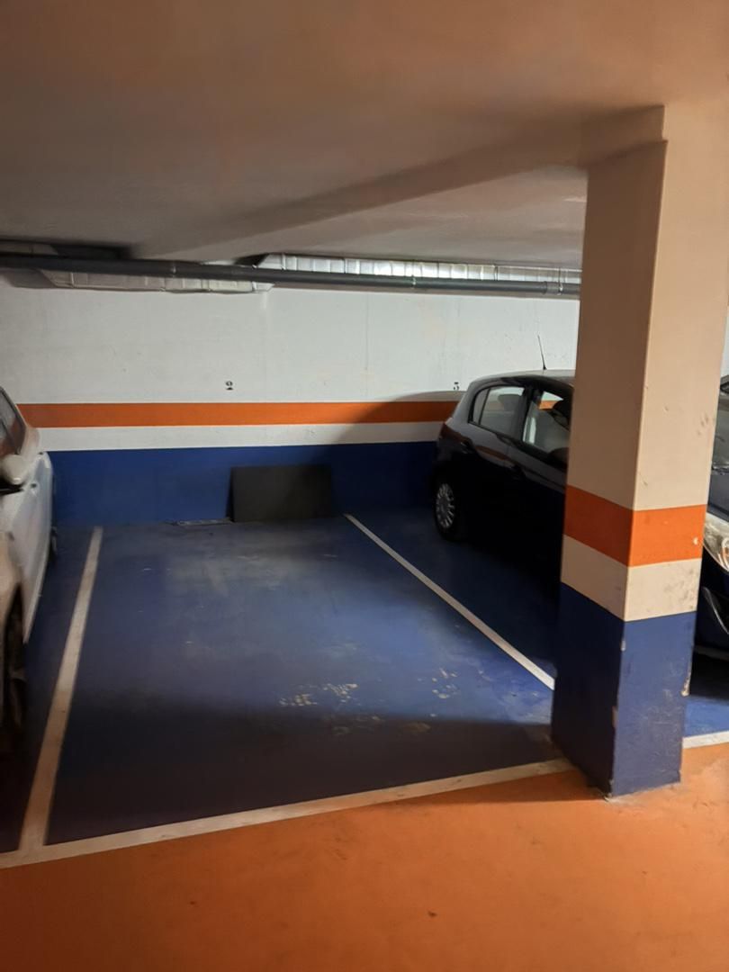 Parking de Piso de alquiler en La Puebla de Alfindén con Parquet, Terraza y Horno