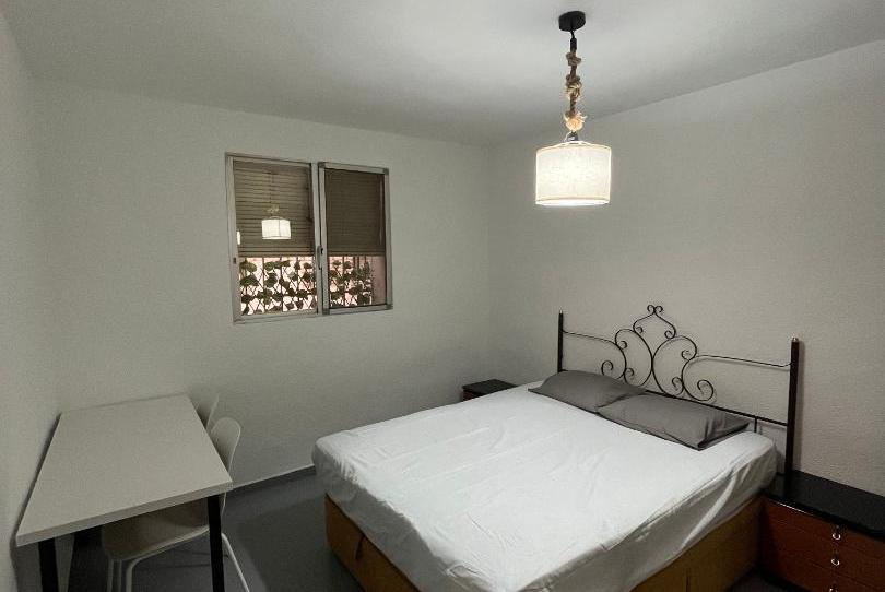 Photo 1 of Flat to share in Plaza de la Fuente del Trébol, 4, Montserrat - Parque Empresarial, Madrid