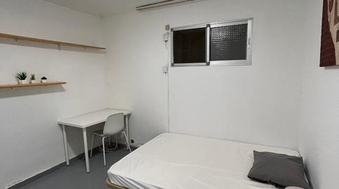 Photo 4 of Flat to share in Plaza de la Fuente del Trébol, 4, Montserrat - Parque Empresarial, Madrid